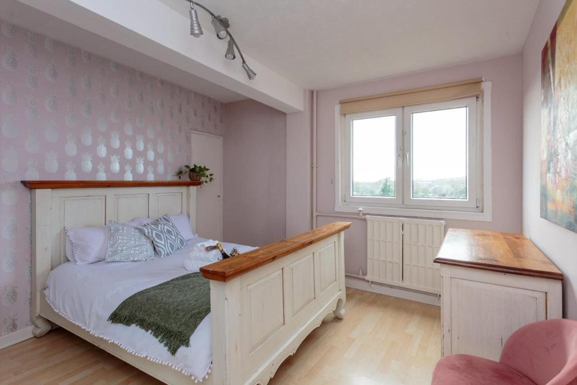 Gorgeous 3-Bed Flat, 15 Minutes To City Centre エディンバラ エクステリア 写真