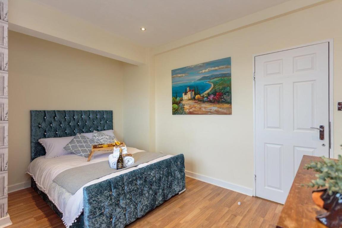 Gorgeous 3-Bed Flat, 15 Minutes To City Centre エディンバラ エクステリア 写真